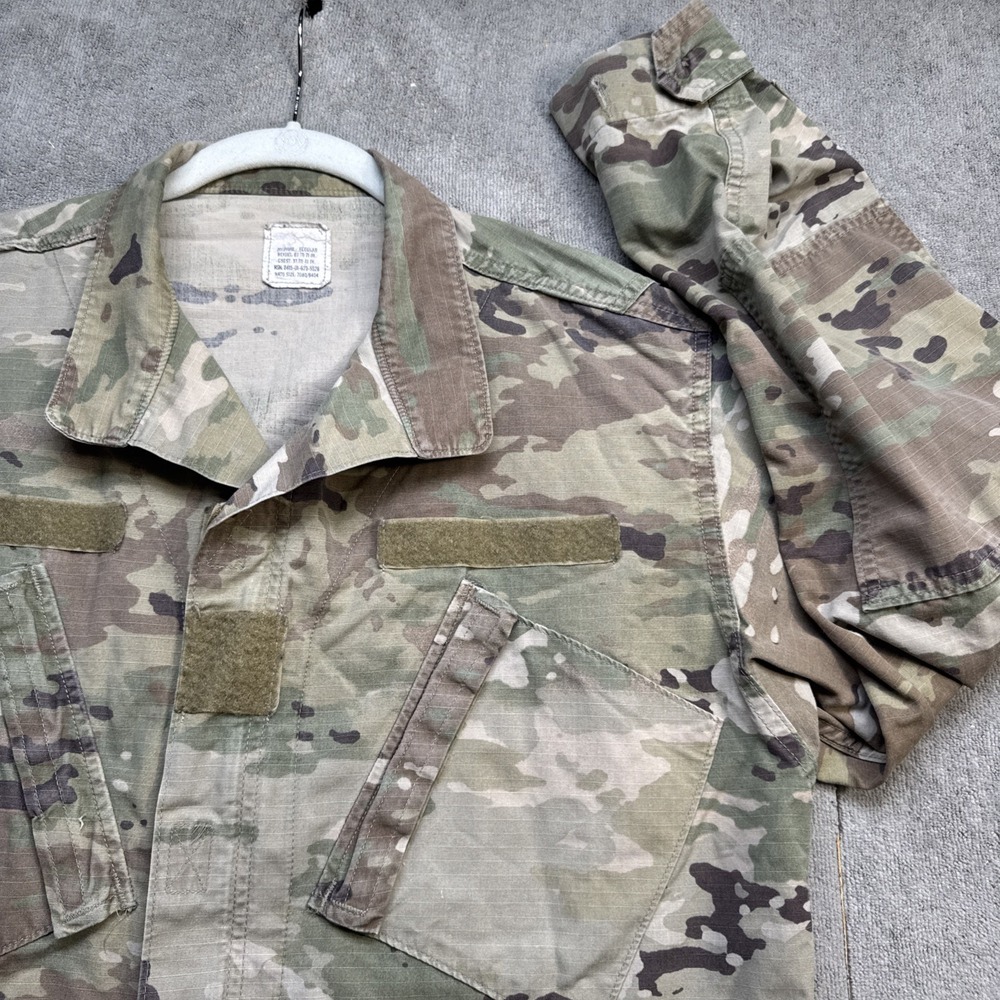 US Army ACU UCP Camo Combat Coat Ripstop Medium Regular Insect Shield